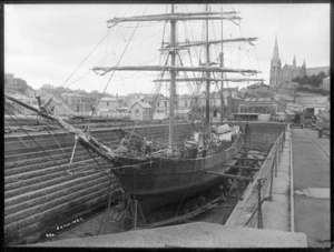 Sailing ship Examiner in the Port Chalmers graving dock, 1893