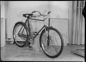 Men's bicycle