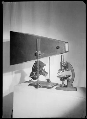 Class microscope with extra equipment