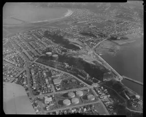 Aerial view of Miramar, Evans Bay & site of airport, Wellington