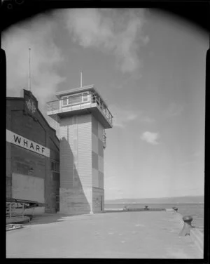 Signal tower on Queens Wharf, Wellington