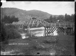 Waipa Bridge over the Waipa River at Ngaruawahia, 1910