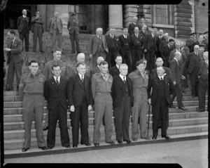 Members of Parliament Frederick Jones and Walter Nash, with Victoria Cross recipients, Parliament steps, Wellington