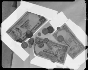 Baptist Union, shots of magazine's money slide viewer,