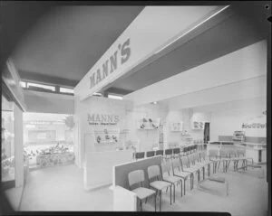 Mann's Shoe Store