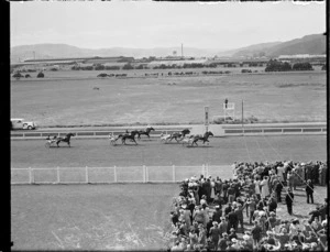 Empire Handicap race, Hutt Park Raceway, Wellington