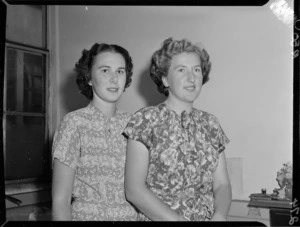 Miss Heather Moffat and Joan Huffam