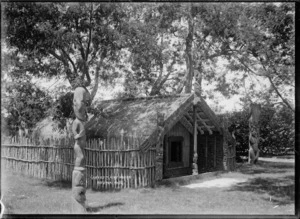 Carved Maori whare at Whakarewarewa