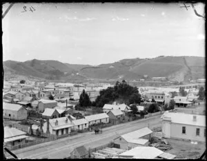 Wanganui, with St Hill Street in foreground