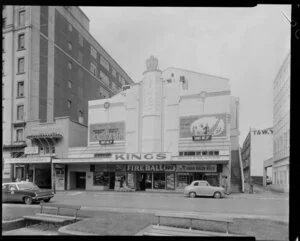 Kings Theatre Frontage with D Doolittle ads