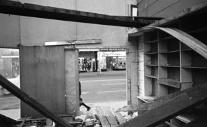 Shop demolition, Queen St
