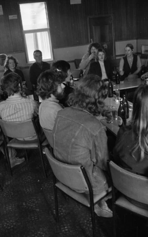 Kiwi pub with Elam staff & students