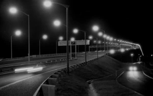 Night, harbour bridge approach
