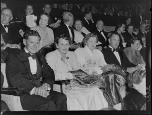 Audience at the premiere of the film The Dam Busters, at the Majestic Theatre, Willis Street, Wellington