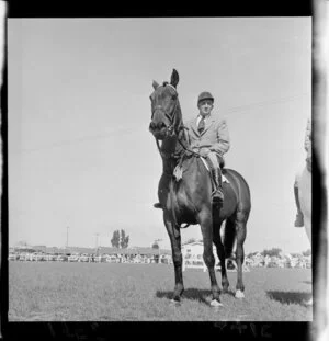 Unnamed man on a horse, Carterton Show