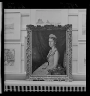 Portrait of Queen Elizabeth II, shown at New Zealand Academy of Fine Arts Exhibition, Wellington