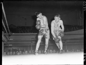 Jack O'Leary and Harry Hanson in boxing fight