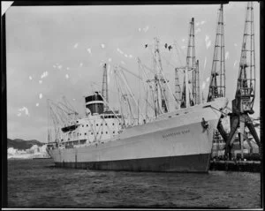 Gladstone Star docked at wharf