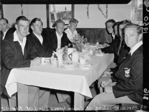 New Zealand oarsmen eating at 1950 British Empire Games camp, Karapiro
