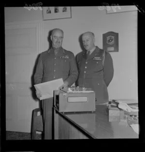 Major-General C E Weir, Chief of the General Staff, and Colonel Julian G Hearne Junior, US Army Attache to New Zealand