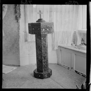 Font with Maori carvings for St Aidan's Church, Miramar, Wellington