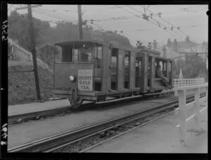 Wellington cable car, with Weir House in the distance, Salamanca Road, Wellington