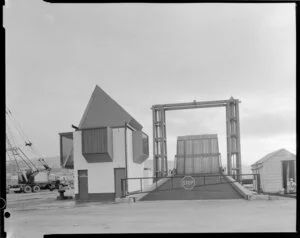 Draw bridge control room, Wellington wharf