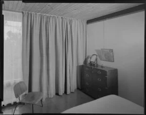 Bedroom of Alington house, 60 Homewood Crescent, Karori, Wellington