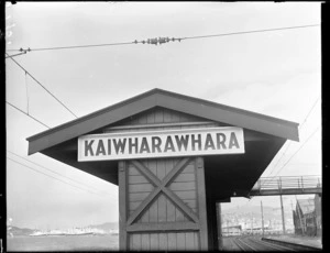 Kaiwharawhara railway station sign