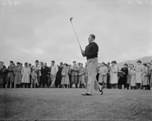 Golfer and crowd