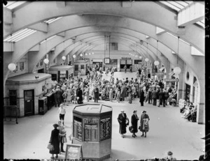 Scene at Wellington Railway Station just before the railway strike
