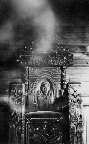 Carved wooden chair in which Maori kings are crowned