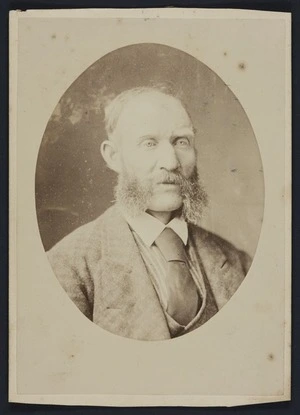Burton Brothers (Dunedin) fl 1868-1898 :Portrait of unidentified man
