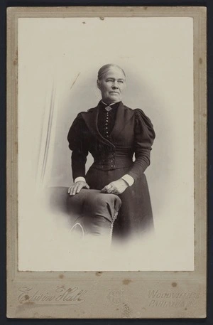 Hall, Edwin (Woodville) fl 1890s :Portrait of unidentified woman