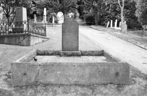The Tompkins family grave, plot 122.P, Sydney Street Cemetery.