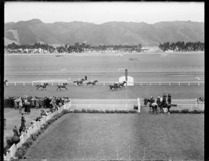 Race finish at the Trentham races