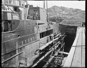 Repairing the ship Waipiata in dry dock, Wellington