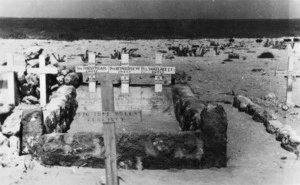 Graves of the first NZ casualties at Salum, Egypt