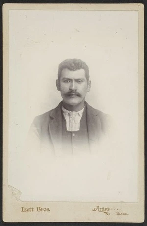 Izett Brothers (Hawera) fl 1880s-1890s :Portrait of unidentified Maori man