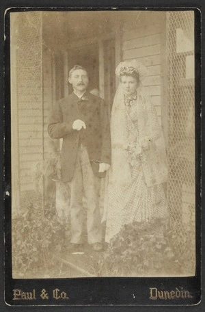 Paul & Co (Dunedin) fl 1883-1890 :Portrait of unidentified man and woman