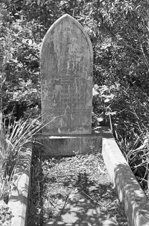 Williamson family grave, plot 34.C, Sydney Street Cemetery.