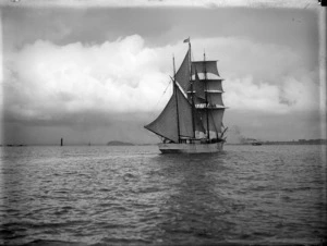 Sailing ship Ysabel