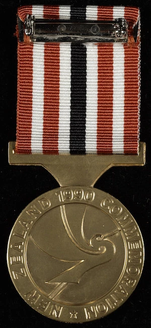 Royal Australian Mint :The New Zealand 1990 Commemmoration medal [issued to Douglas Lilburn. Reverse]