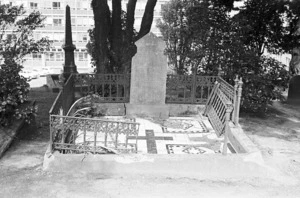 Levy family grave, plot 26.A, Sydney Street Cemetery.