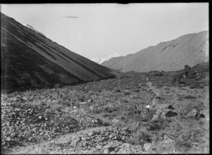 Gifford tramping party on the way to Ball Hut, Mt Cook