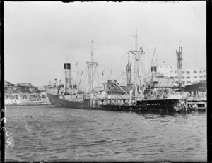 The ship Waipiata, Wellington