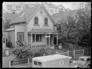 Old houses to be pulled down in Willis Street, Wellington