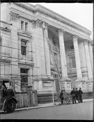 Damage to masonry on Wellington Town Hall