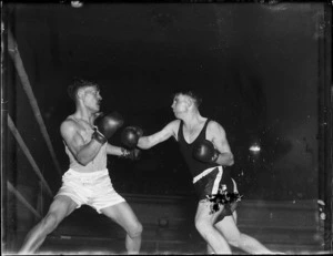 Boxing match between Mitchell and Hakaria