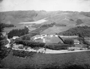 Makara, showing old school and school houseschool